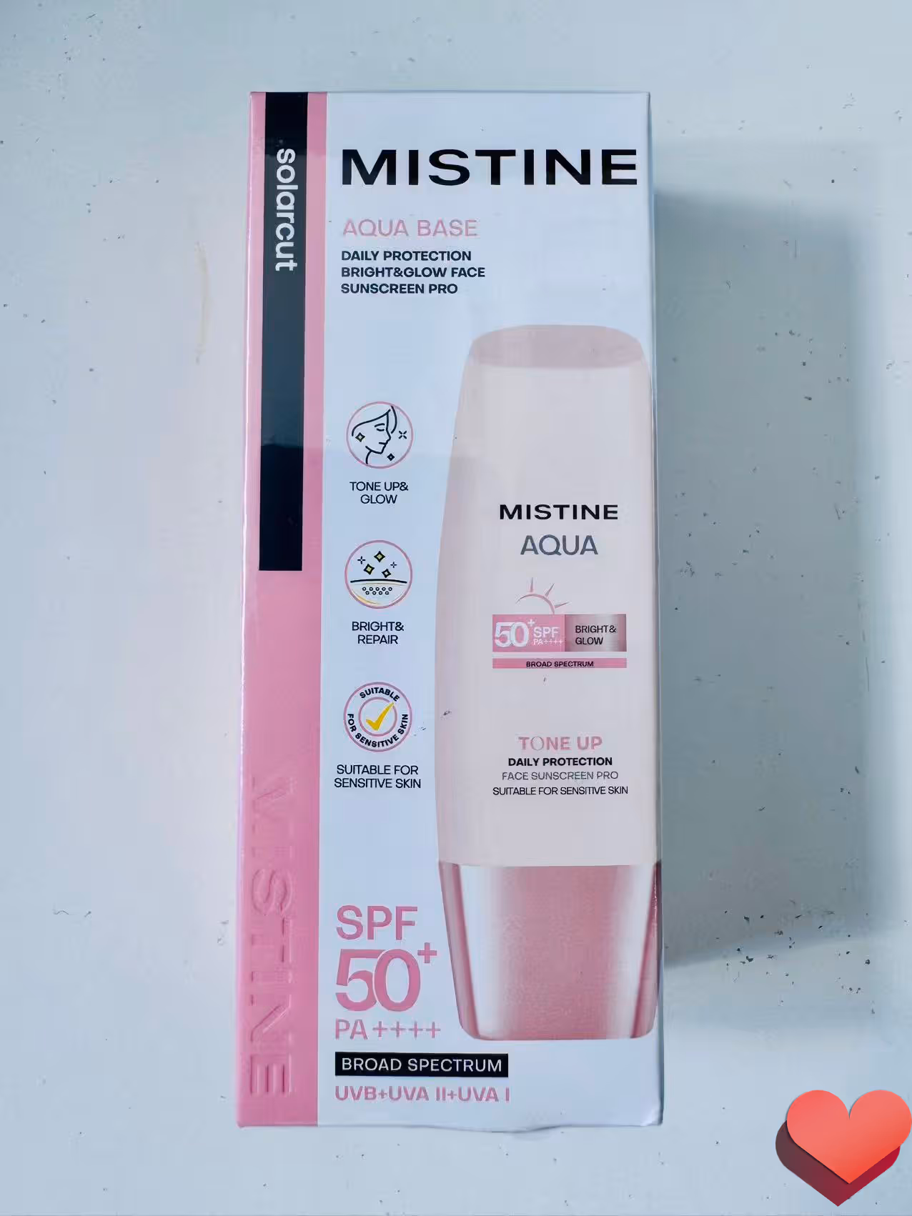 全外文的未知化妆品