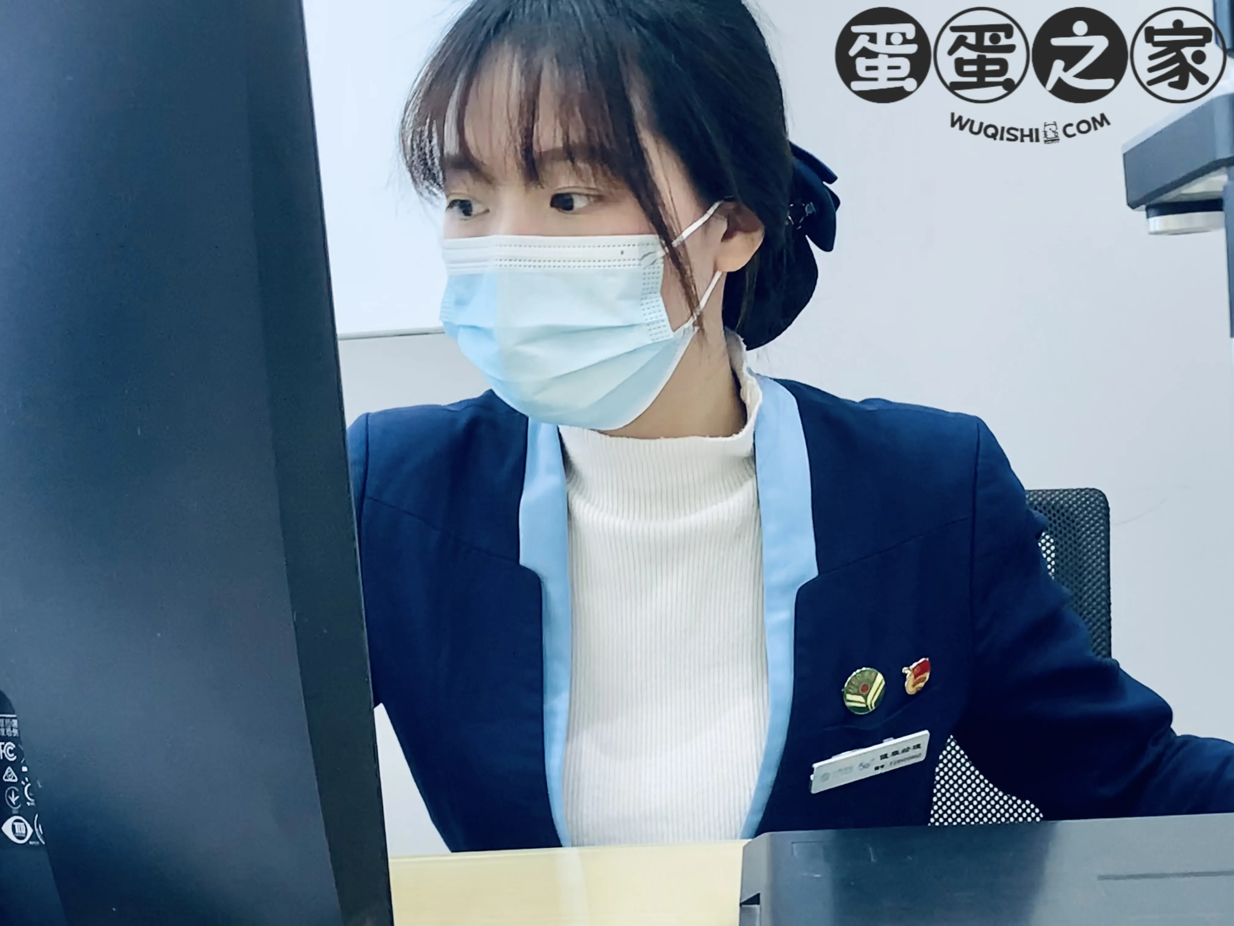 今天移动营业厅遇到一个小姐姐，真的好美
