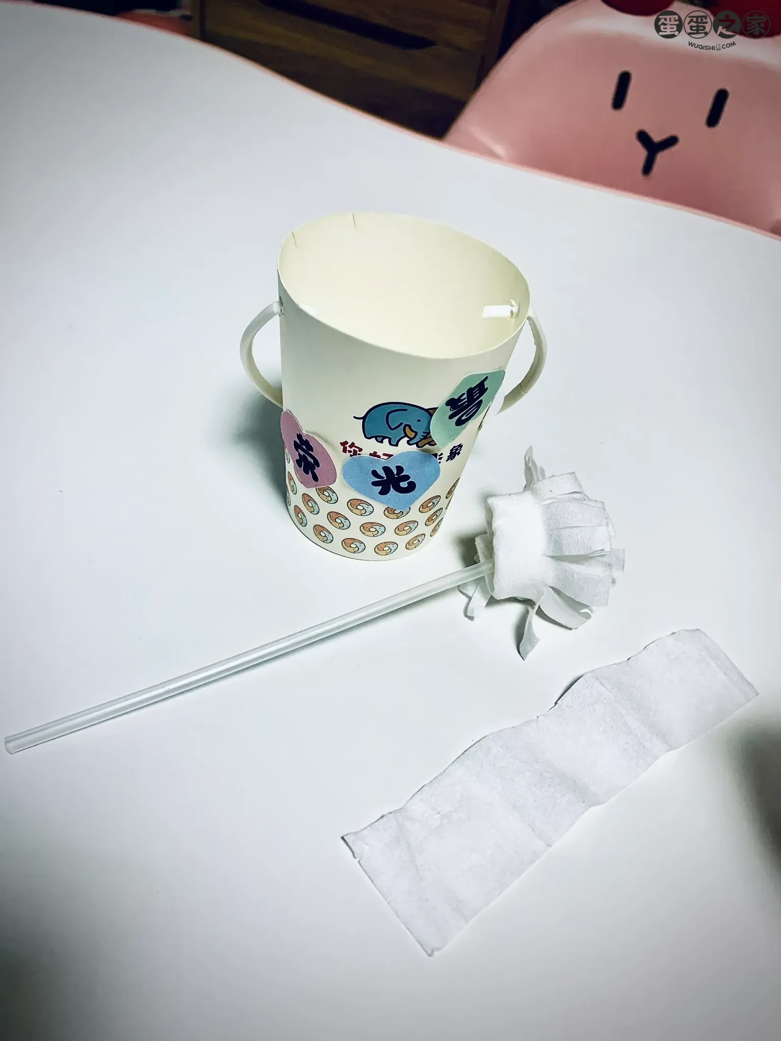 杯子、拖把、毛巾